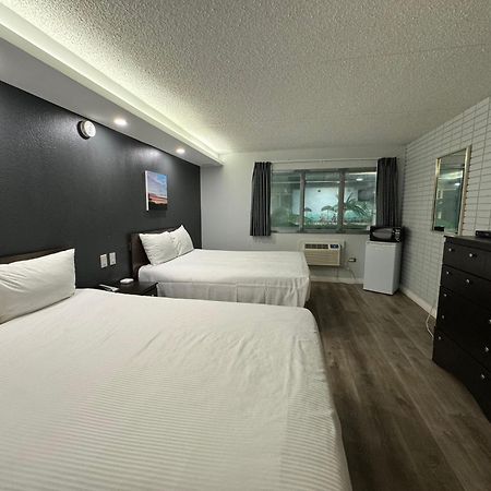 Travelodge By Wyndham Winnipeg Airport Extérieur photo