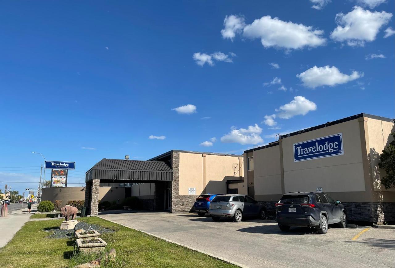 Travelodge By Wyndham Winnipeg Airport Extérieur photo